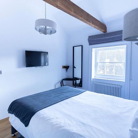 Apartment 6 At Number 8: City Centre, 1 Bedroom, Sofa Bed In Lounge كانتربيري المظهر الخارجي الصورة